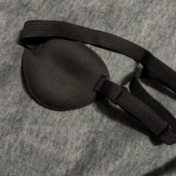 10/$10 Pirate Cosplay Eyepatch - Picture 4 of 4